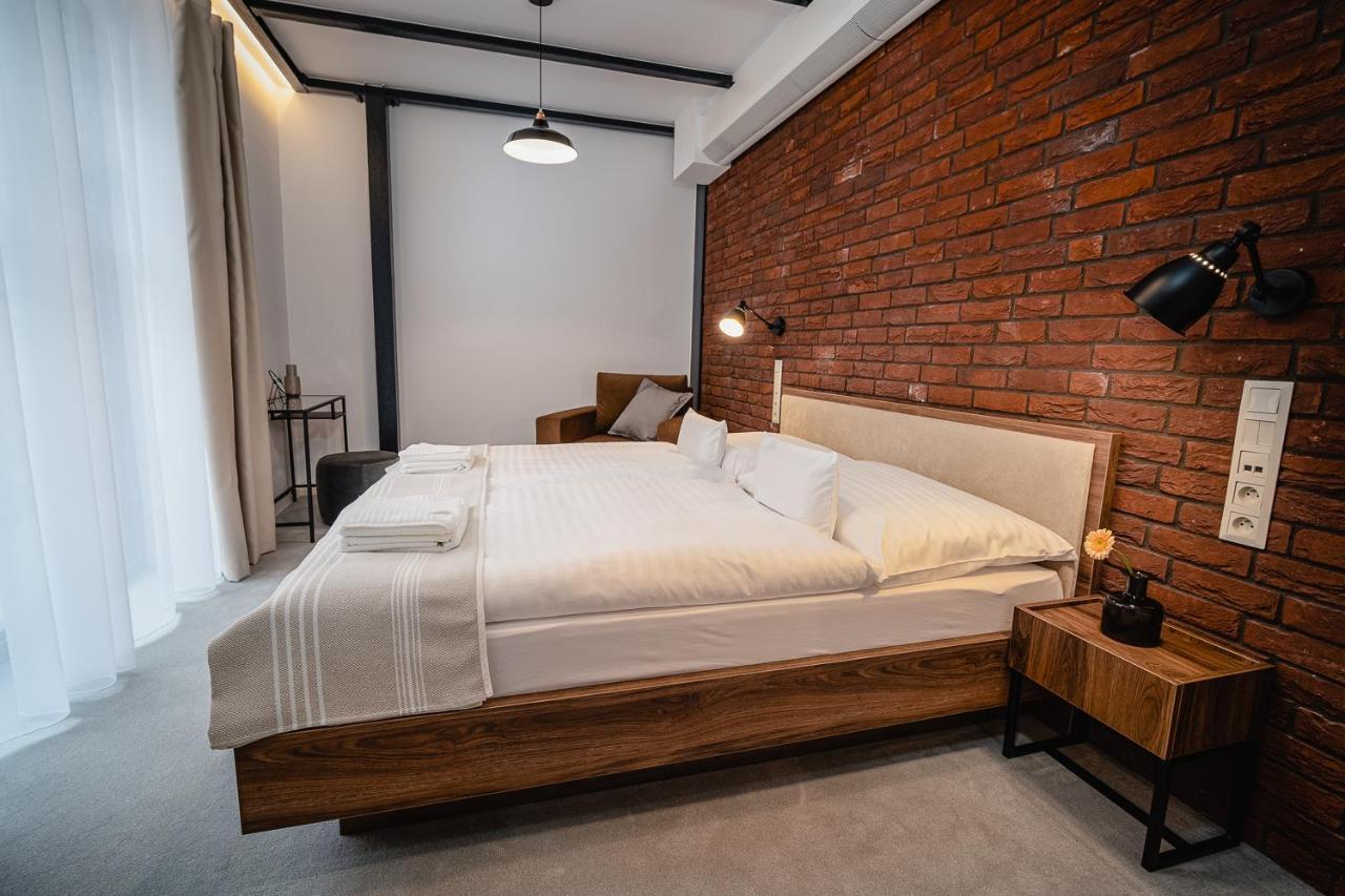 Garni Hotel Dock Bratislava Bagian luar foto