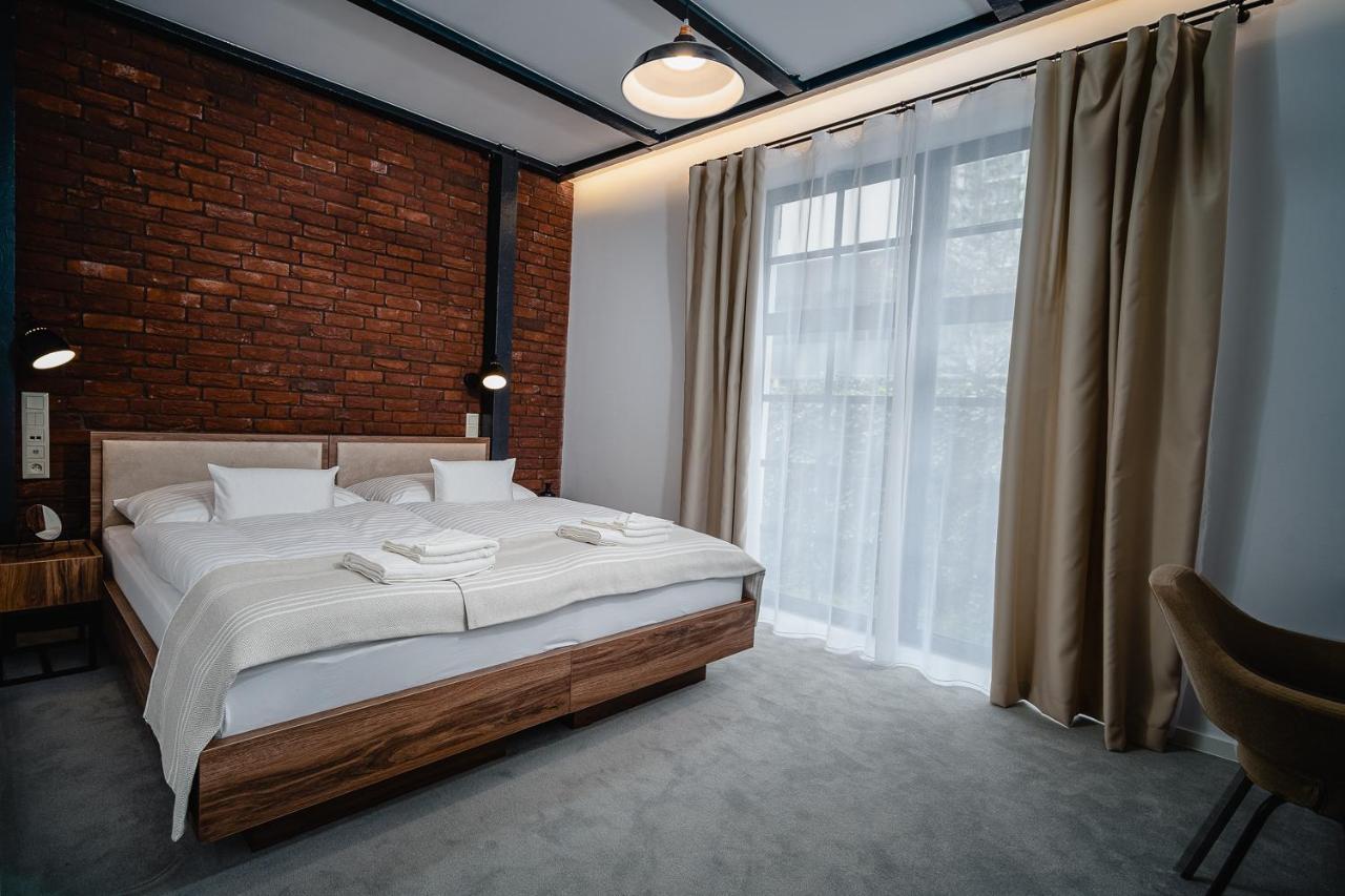 Garni Hotel Dock Bratislava Bagian luar foto