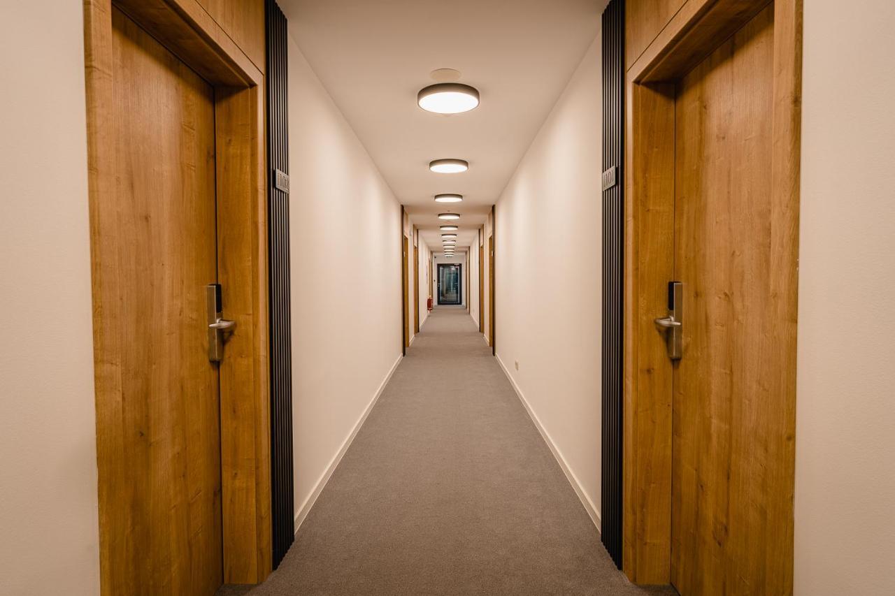 Garni Hotel Dock Bratislava Bagian luar foto