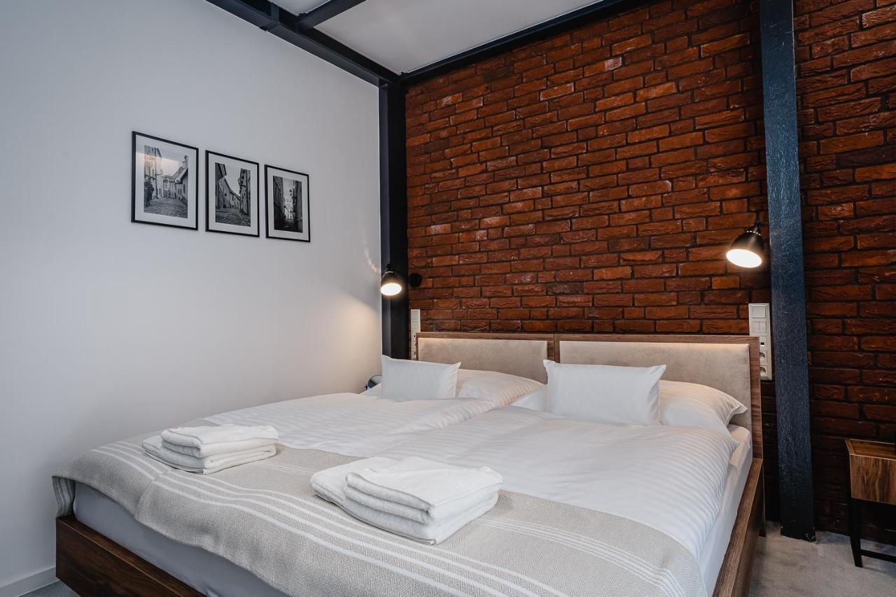 Garni Hotel Dock Bratislava Bagian luar foto