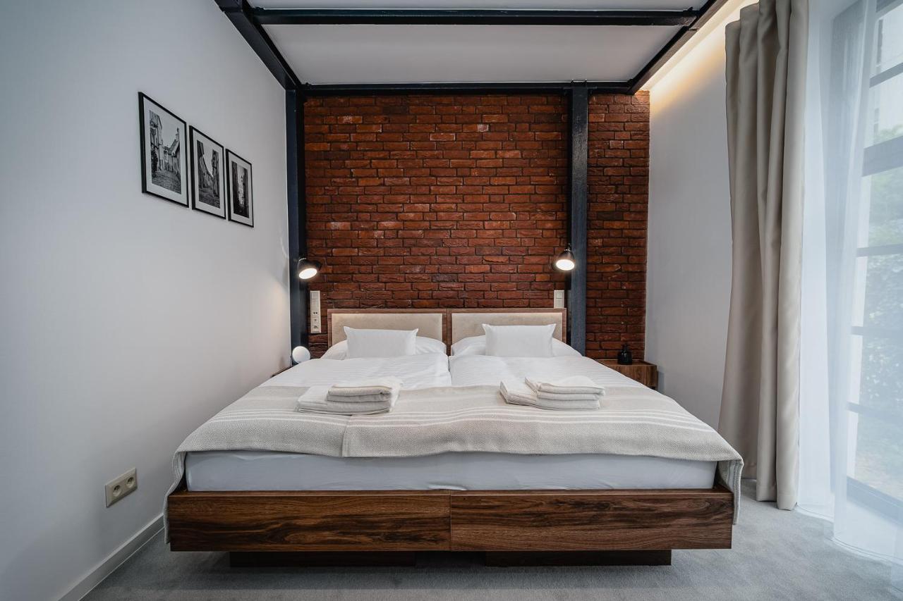 Garni Hotel Dock Bratislava Bagian luar foto