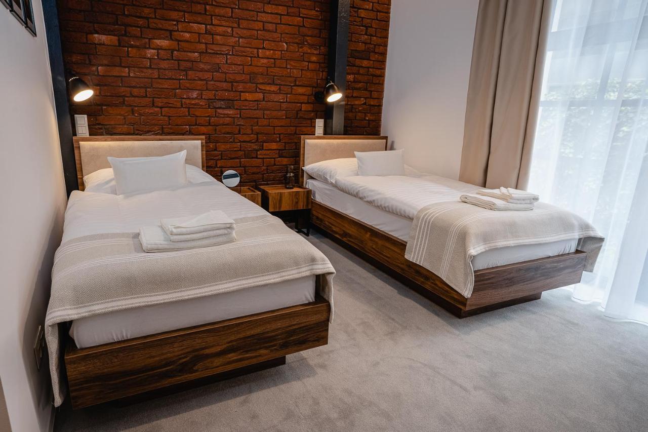 Garni Hotel Dock Bratislava Bagian luar foto