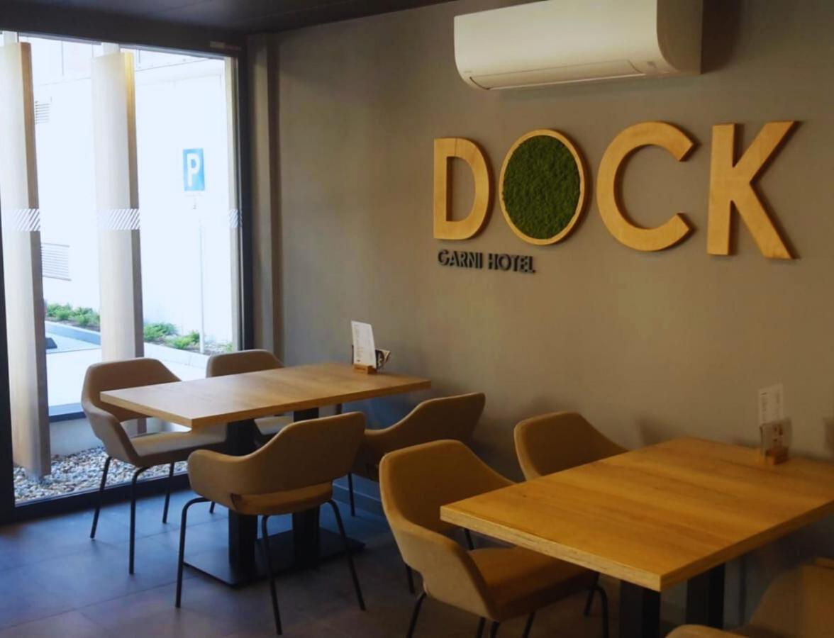 Garni Hotel Dock Bratislava Bagian luar foto